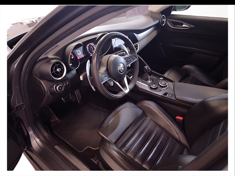 GuidiCar - ALFA ROMEO Giulia (2016) 2017 Giulia (2016) - Giulia 2.2 Turbodiesel 210 CV AT8 AWD Q4 Vel Usato